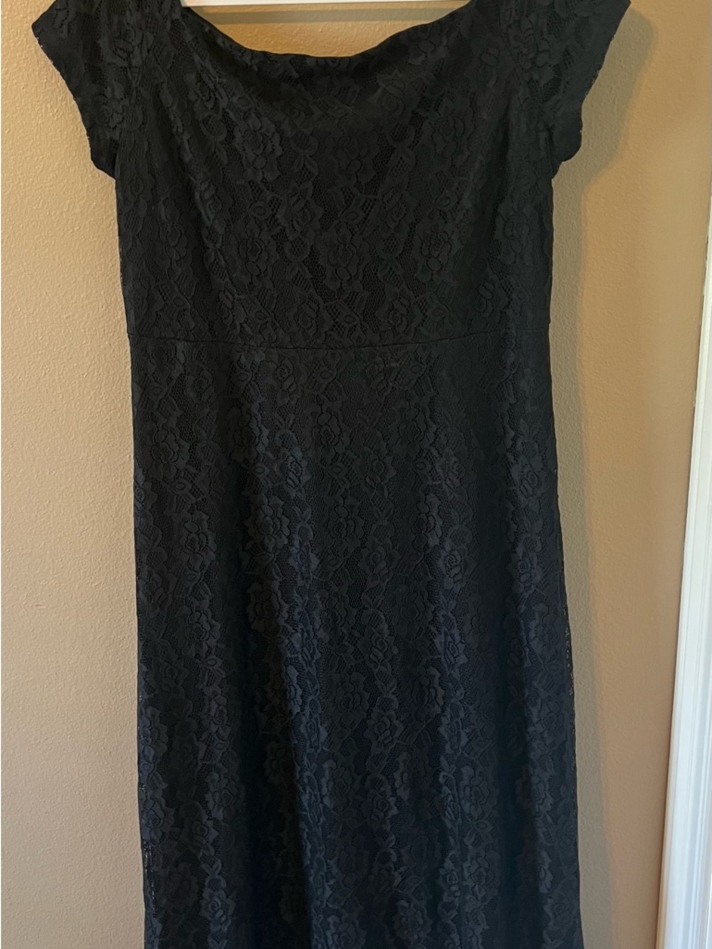 Suzanne Betro Black Lace Midi Dress with Cap Sleeves